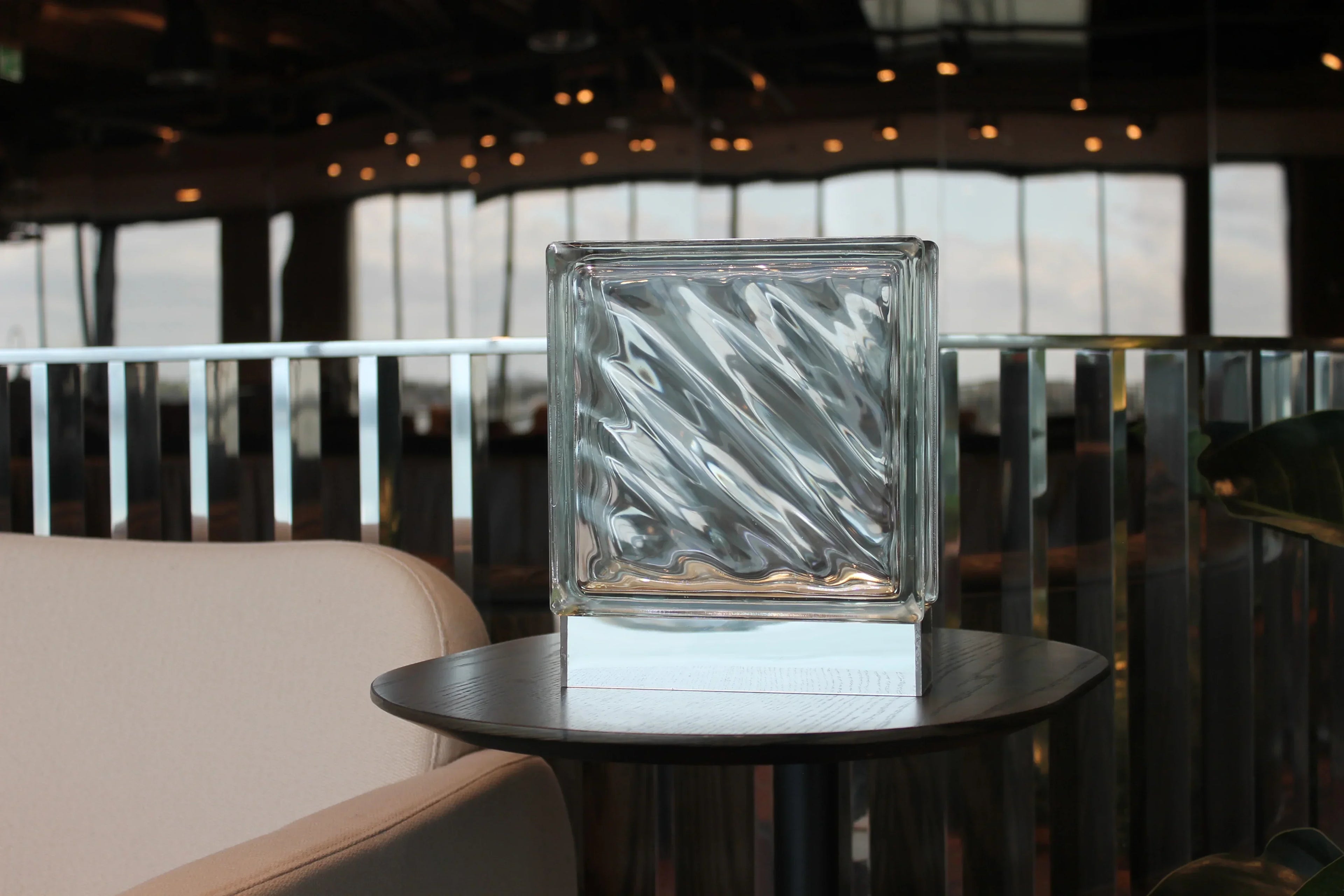 Wireless Flow Bloc Lamp.