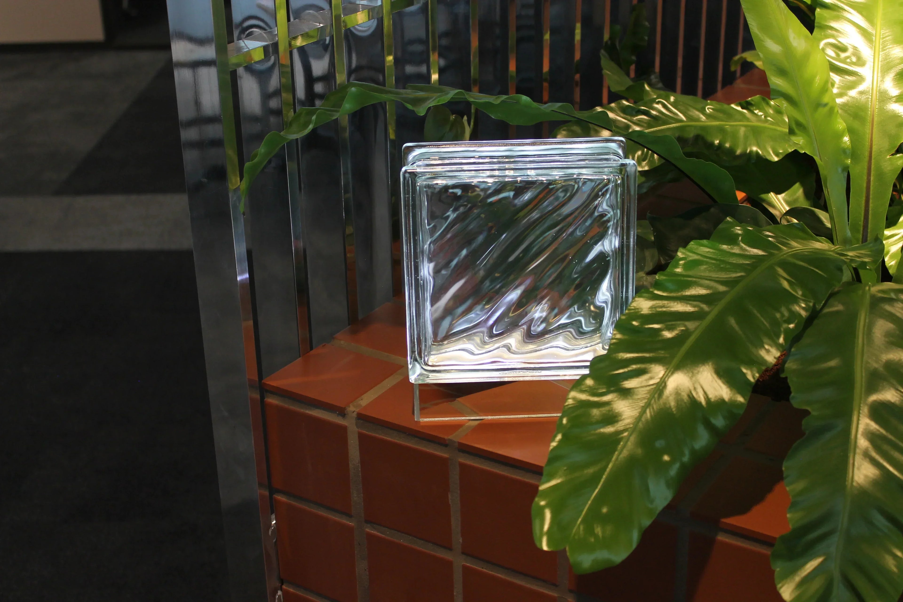 Wireless Flow Bloc Lamp.