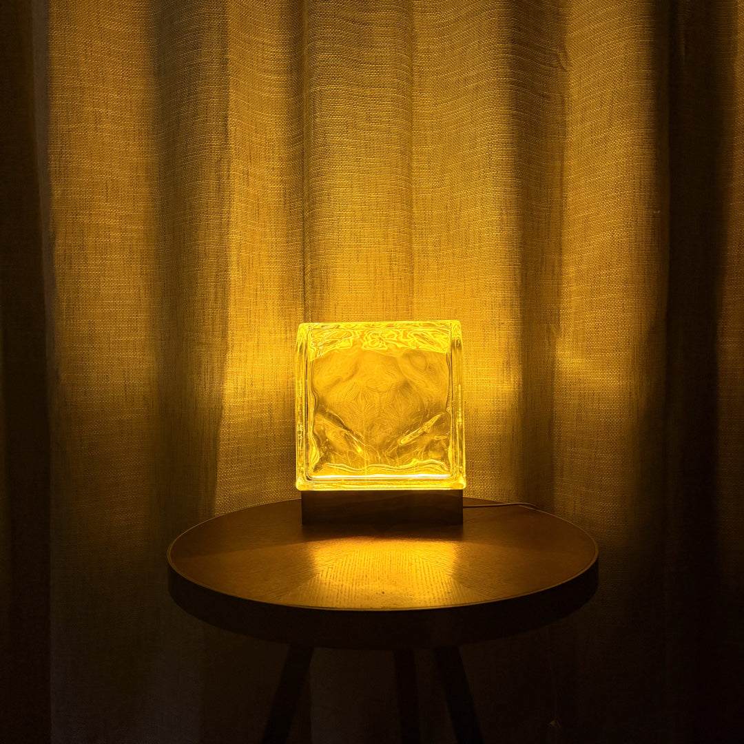 Wired Arch Bloc Lamp