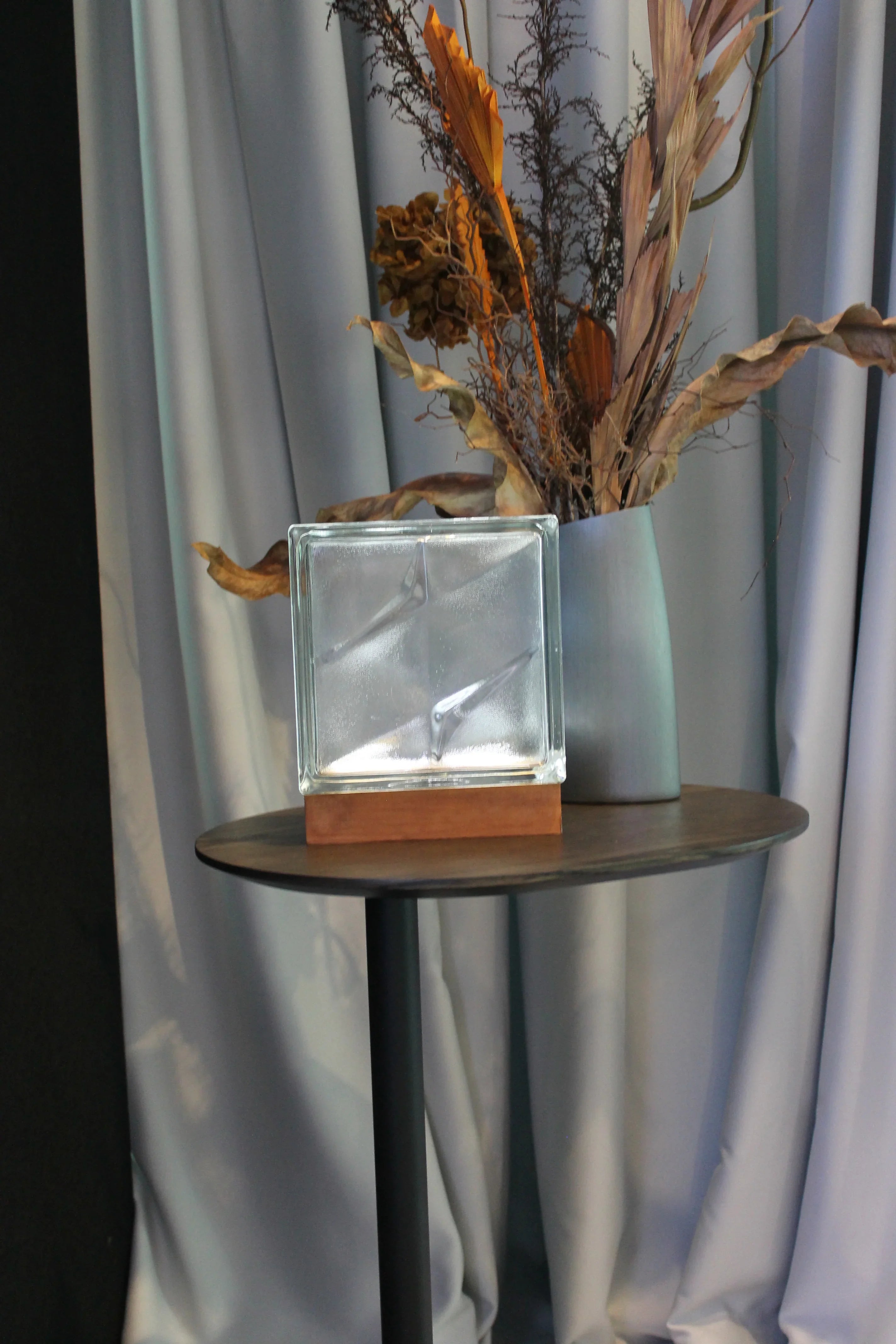 Wireless Bolt Bloc Lamp.