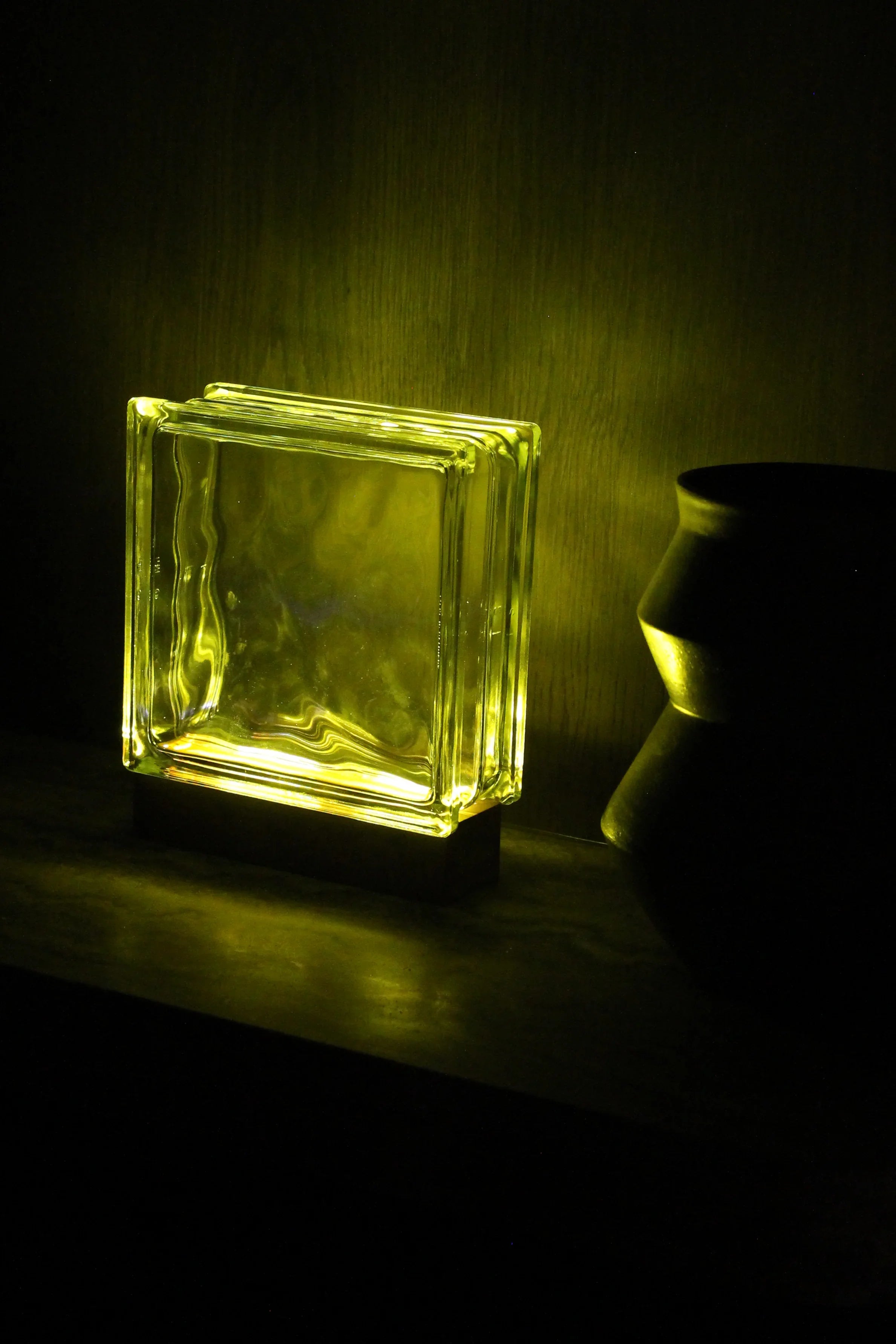 Wired Wave Bloc Lamp