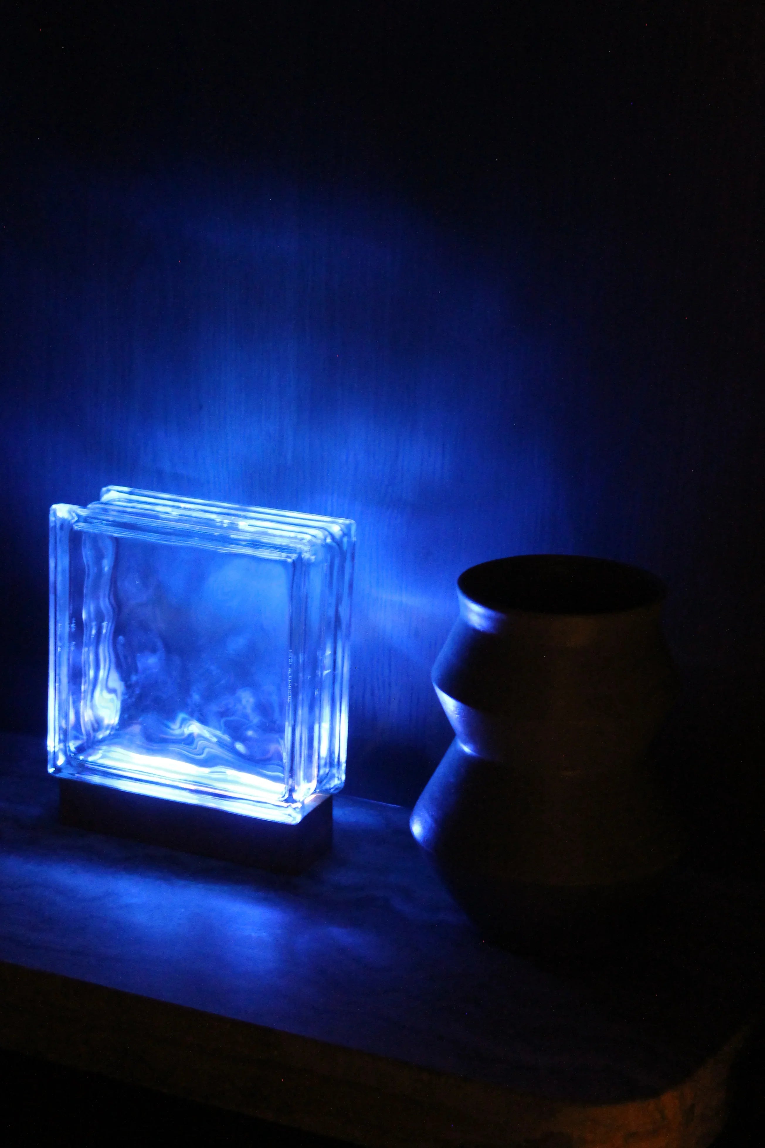 Wired Wave Bloc Lamp