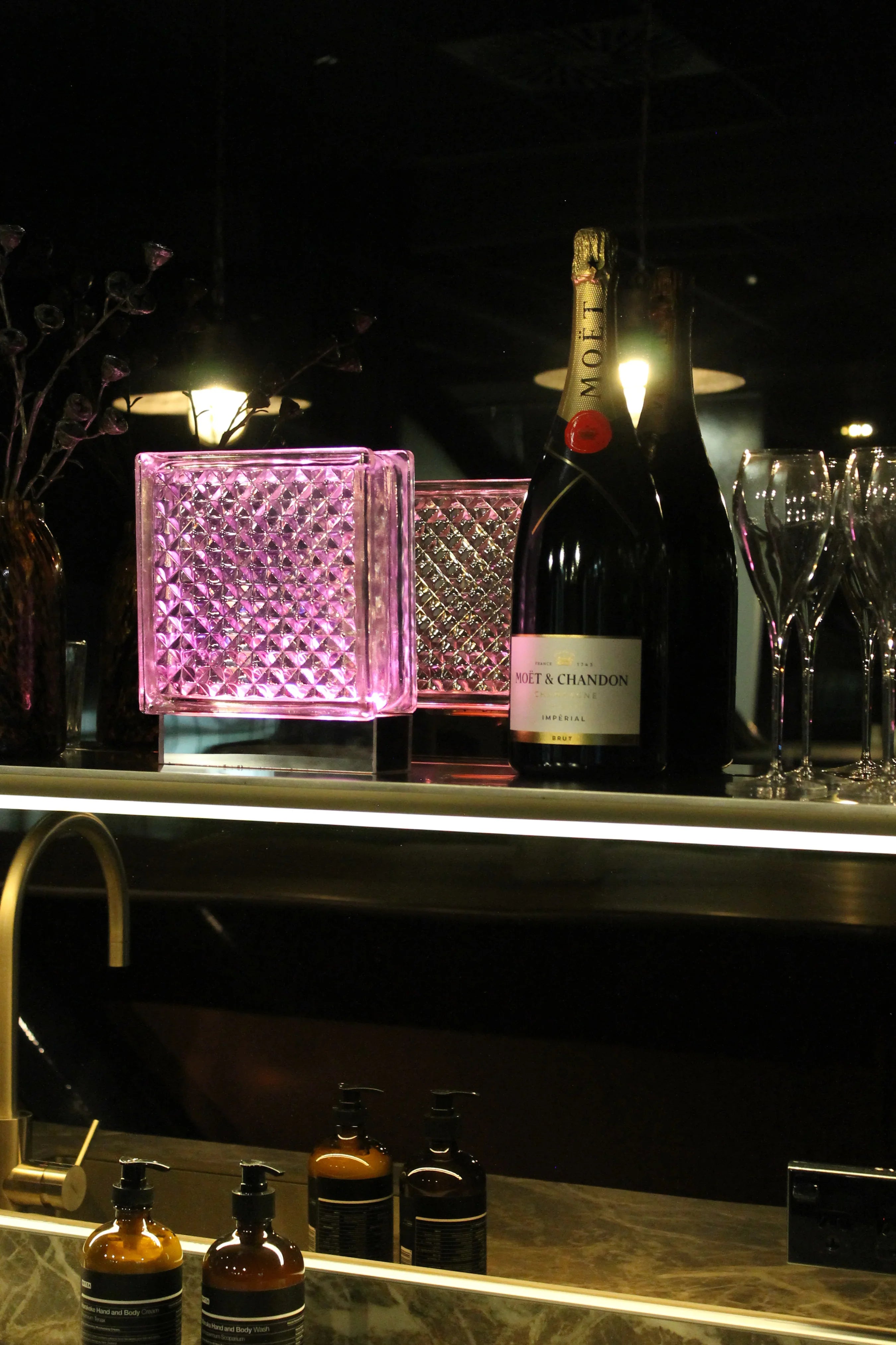 Wired Diamond Bloc Lamp